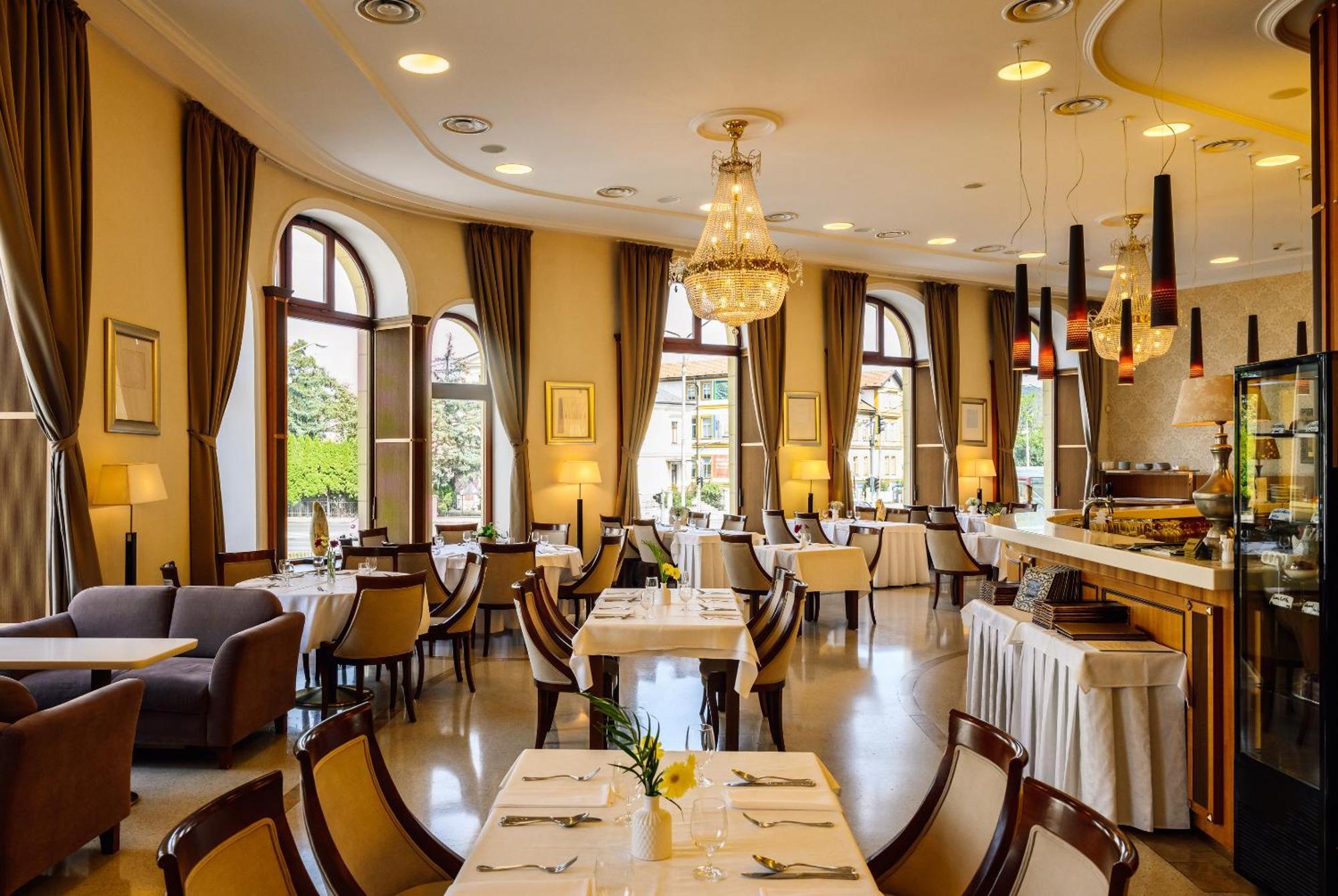 Hotel Elizabeth Trencin Luaran gambar